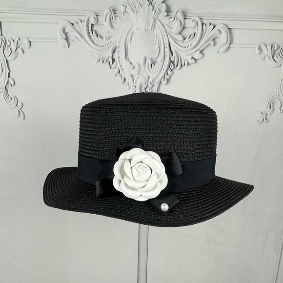 New w/tags! Black Straw Boater Hat in the Coco Chanel Style - Picture 1 of 5